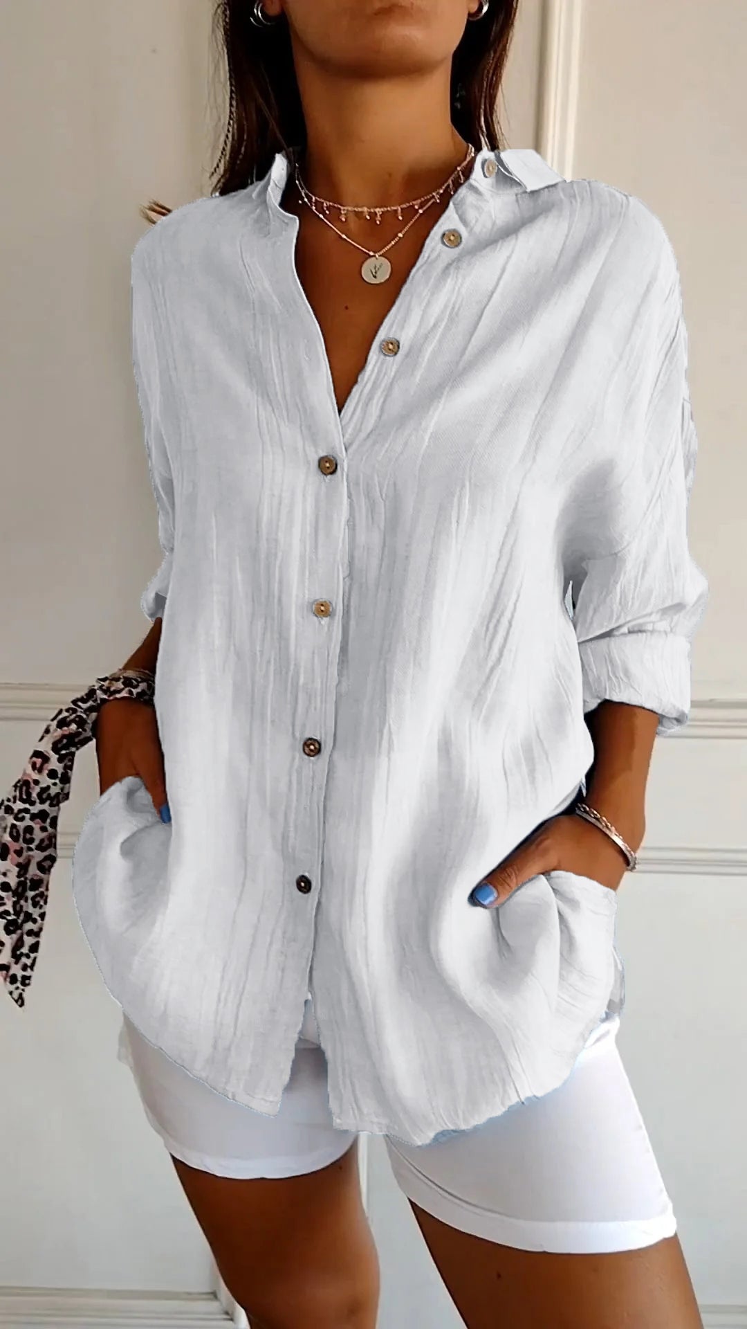 Sasha - Elegant shirt with pleated style